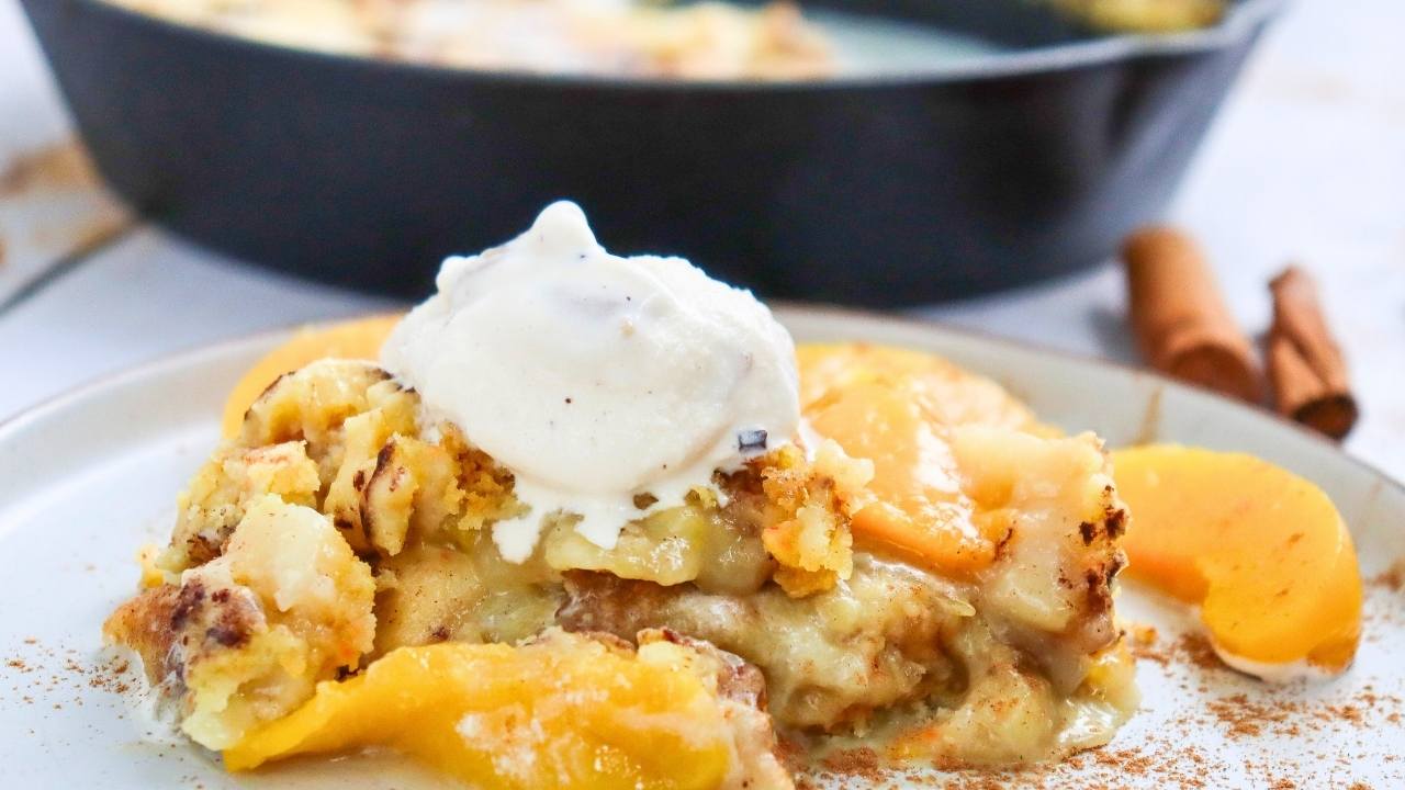 Skillet Peach Dump Cake 4